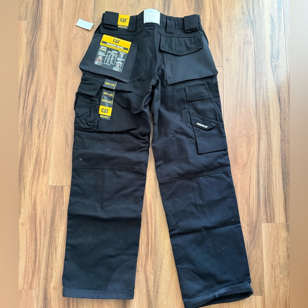 Men’s Cat trademark trousers